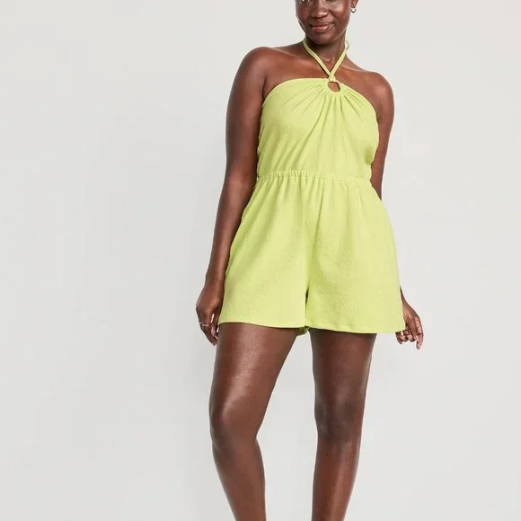 NWT Old Navy Textured O-Ring Halter Romper for Women -- 3.5-inch inseam - Picture 4 of 7